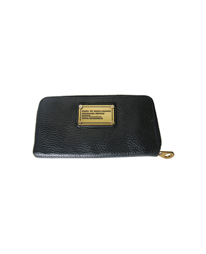Marc By Marc Jacobs Q Vertical Zip Around Wallet, front view
